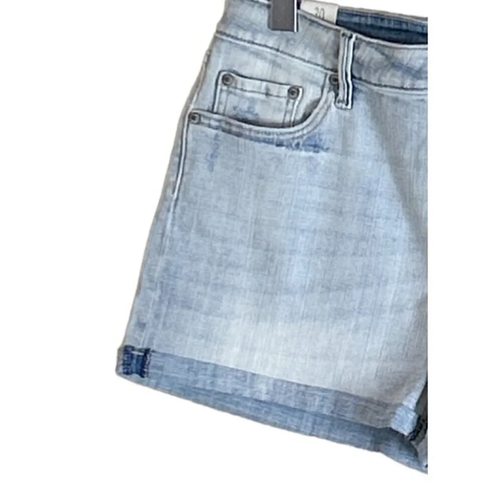 Cosmic Blue Love Women's Jodie Distressed Short Blue Size 30 NWT